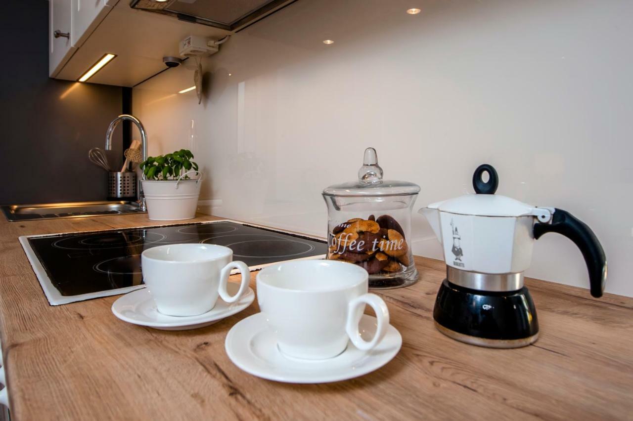 Casa Sbisa' Apartment Ровінь Екстер'єр фото
